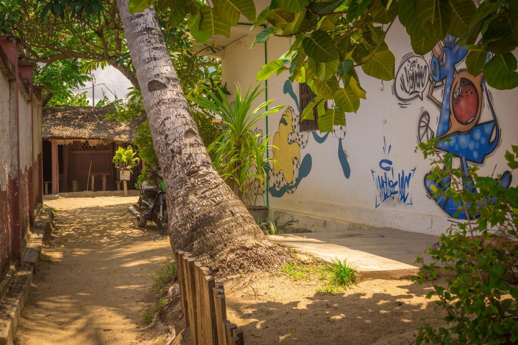 Chez Senga Hotel Madirokely  Bagian luar foto
