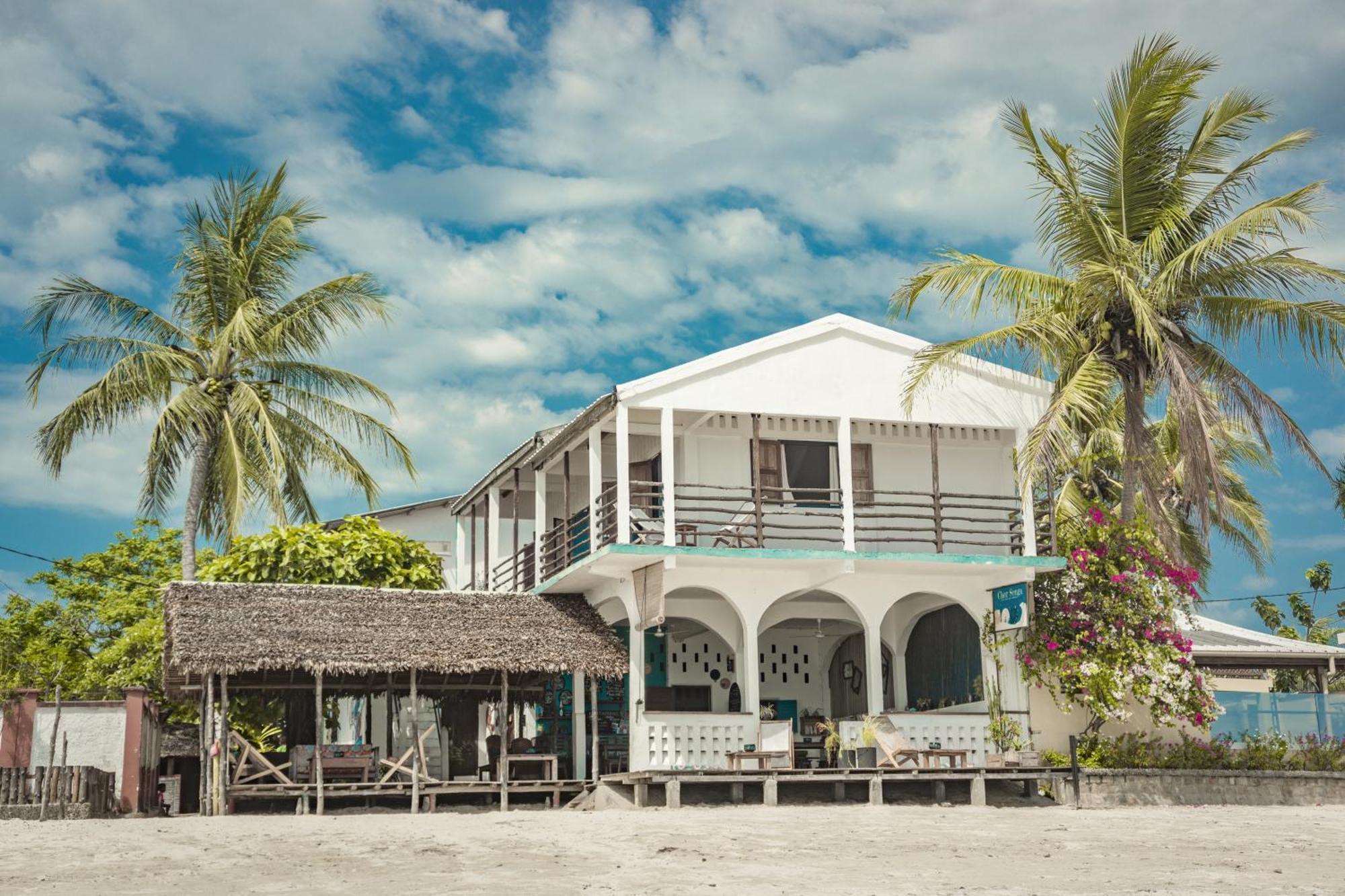 Chez Senga Hotel Madirokely  Bagian luar foto